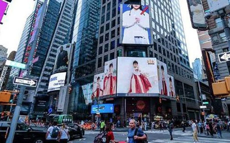 Hanfu Show NYC Time Square