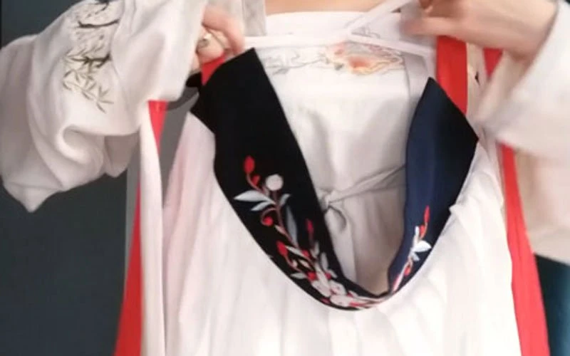 How to Wear Chest Ruqun Hanfu
