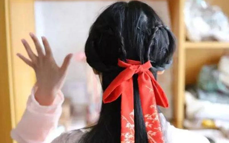 Simple Beautiful Hanfu Hairstyle for You