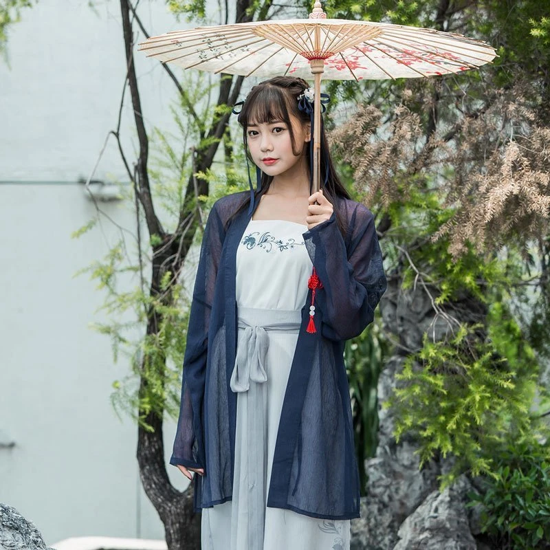 What is the basis of a set of Hanfu