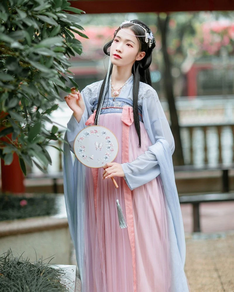 A Brief Introduction to Hanfu's Fans Culture