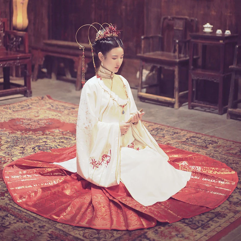 luoli-hanfu-dress-newhanfu-05 horse-face hanfu dress