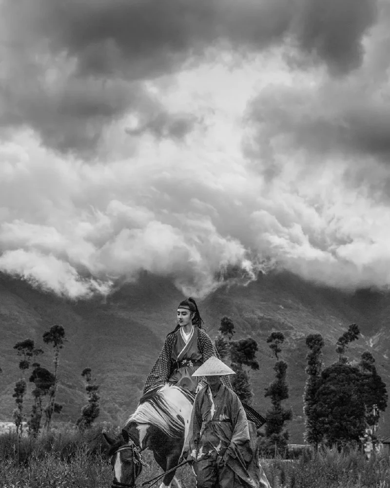 Do You Want Wear Hanfu Travel Around the World?