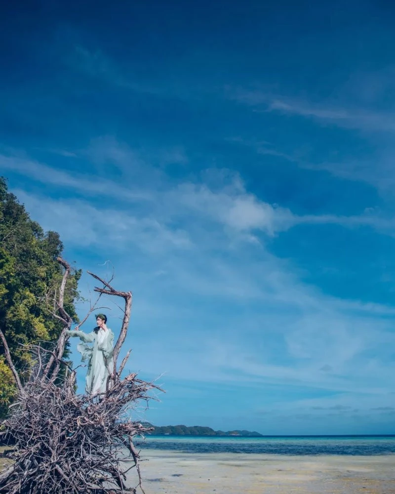 Do You Want Wear Hanfu Travel Around the World?