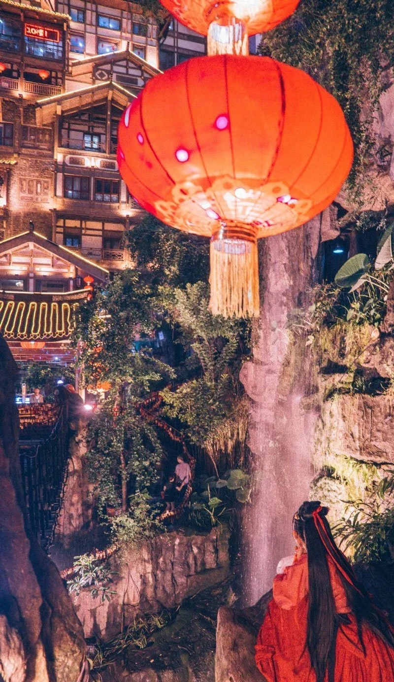 Do You Want Wear Hanfu Travel Around the World chongqing?