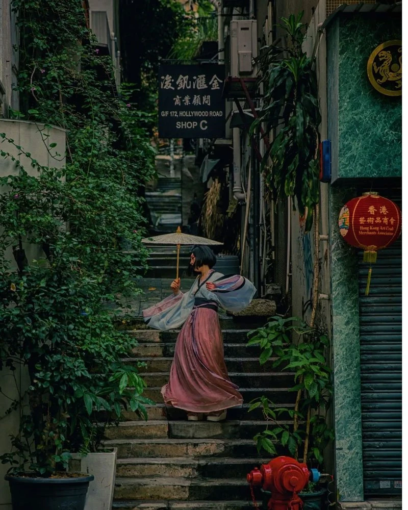 Do You Want Wear Hanfu Travel Around the World hongkong?