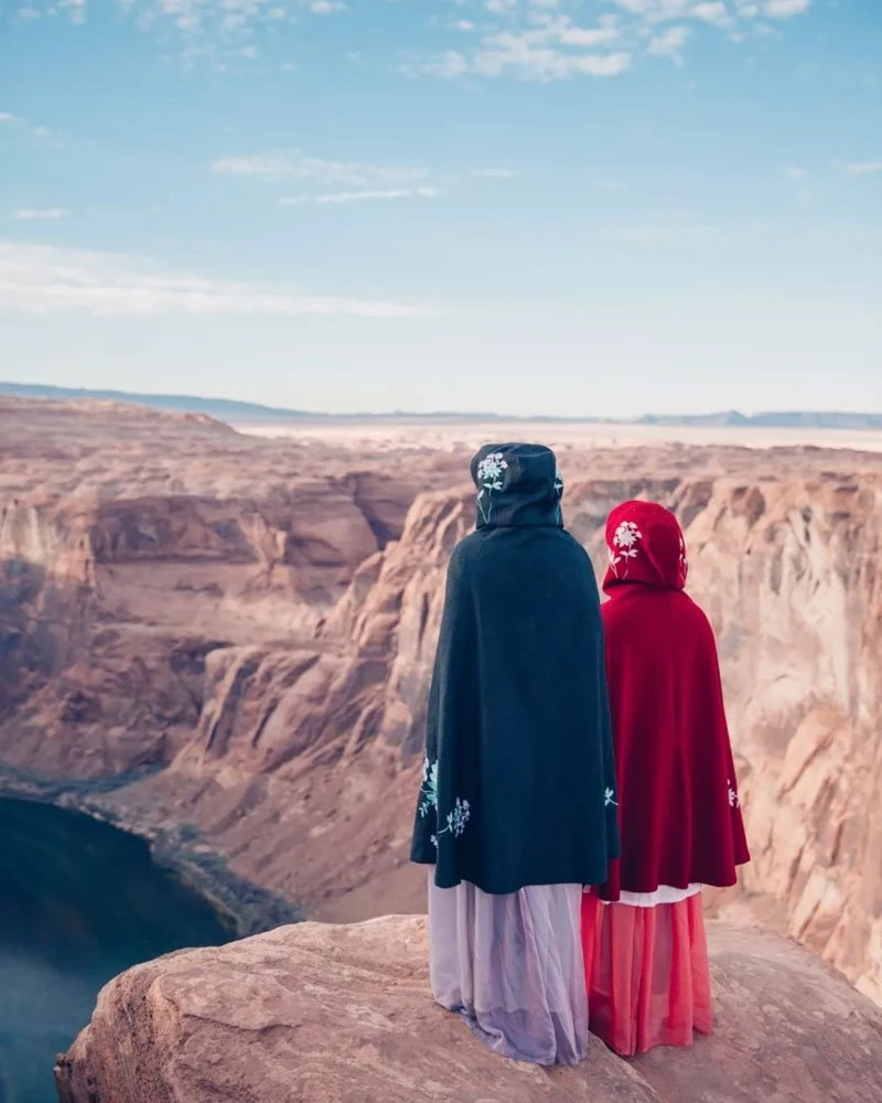 Do You Want Wear Hanfu Travel Around the World horseshoebend?