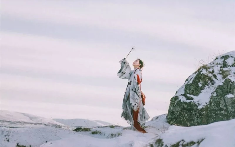 Do You Want Wear Hanfu Travel Around the World iceland?