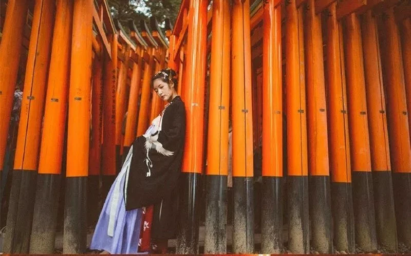 Do You Want Wear Hanfu Travel Around the World?