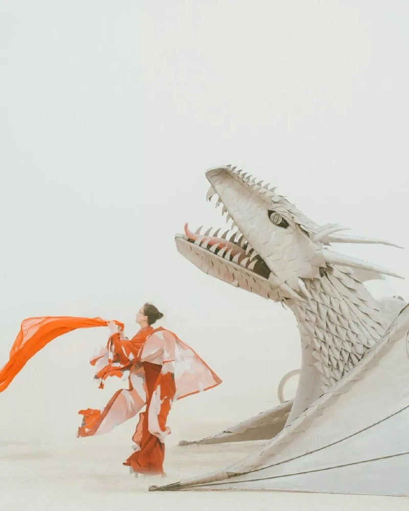 Do You Want Wear Hanfu Travel Around the World?