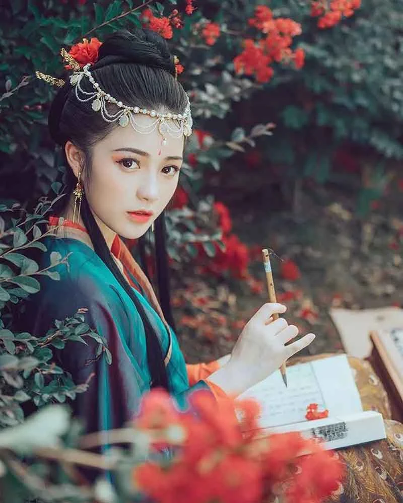 The Hanfu Etiquette You Should be Focusing on