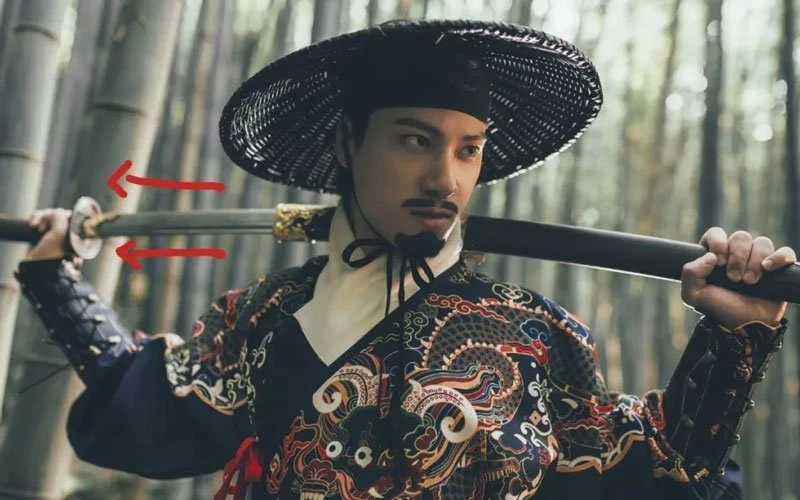 10 Postures that Take Handsome Hanfu Pictures