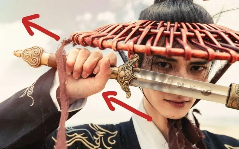 10 Postures that Take Handsome Hanfu Pictures