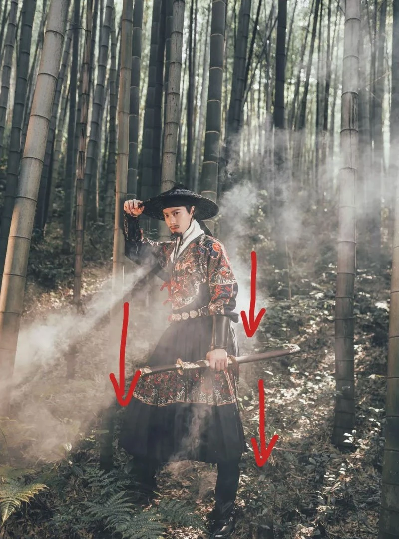 10 Postures that Take Handsome Hanfu Pictures