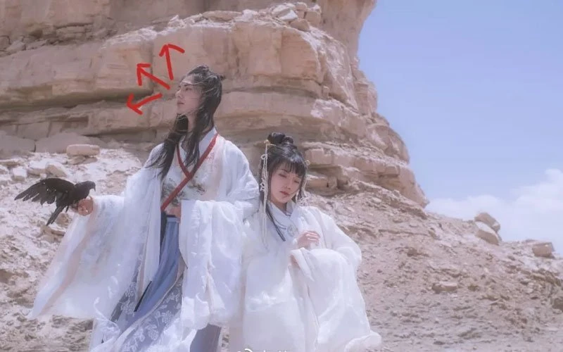 10 Postures that Take Handsome Hanfu Pictures