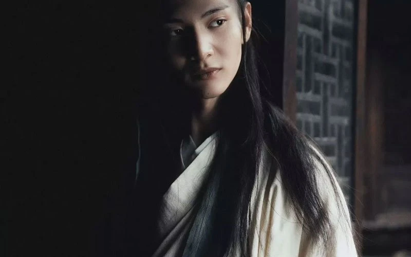 10 Postures that Take Handsome Hanfu Pictures