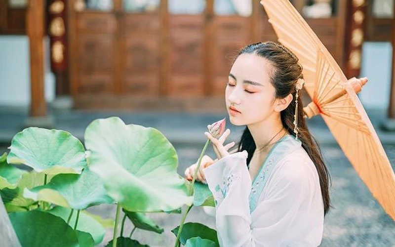 35 Best How to Pose for Hanfu Pictures