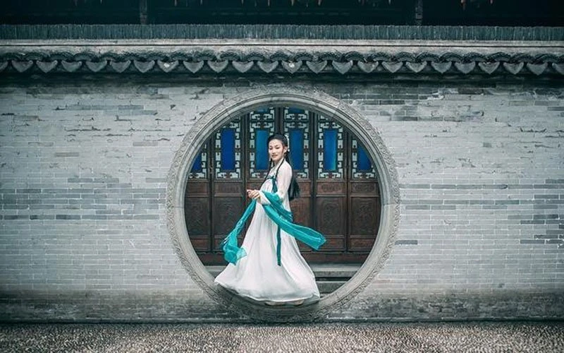 35 Best How to Pose for Hanfu Pictures