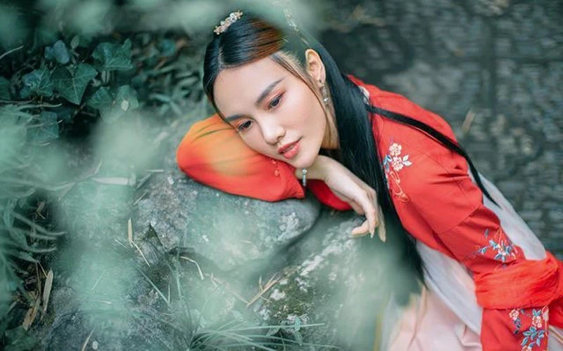 35 Best How to Pose for Hanfu Pictures