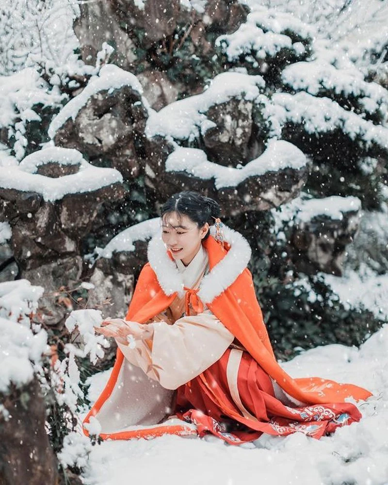 35 Best How to Pose for Hanfu Pictures