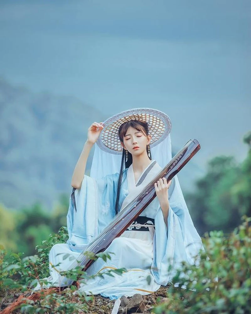 35 Best How to Pose for Hanfu Pictures
