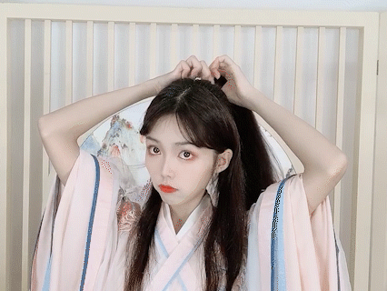 Hairstyle Tutorial for Traditional Chinese Hanfu Dress - 2 - Newhanfu