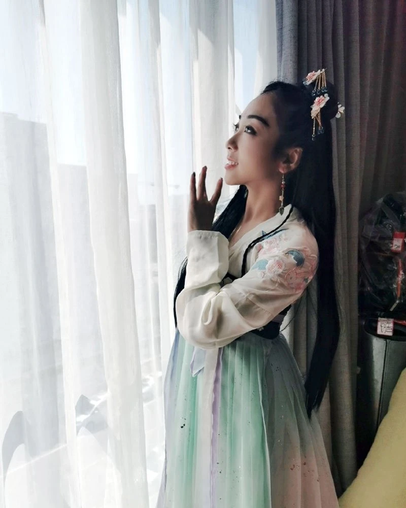 Will Hanfu appear in figure skating arena?