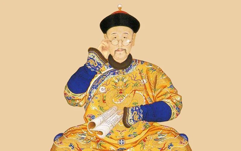 The Secret of Chinese Emperor's Dragon Robe-Zhangwen