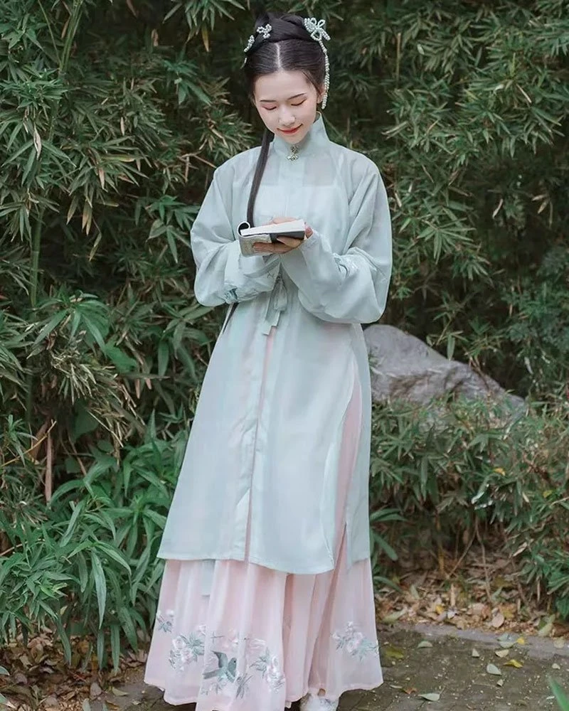 A Chinese Style Hanfu Suitable for Winter - Changshan