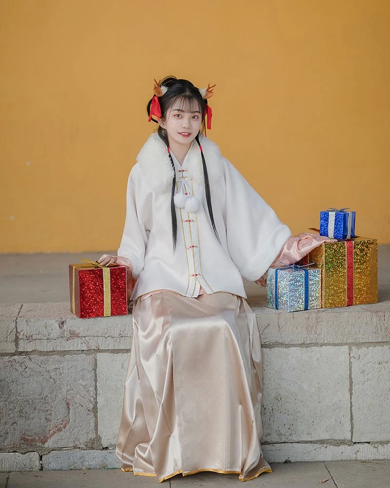 Christmas Element Hanfu - The Best Gift for Winter