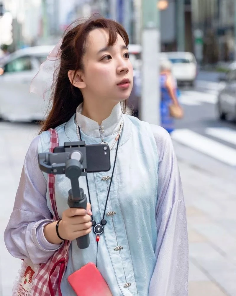 Interview | Modern Youth and Hanfu - New Chinese Fashion
