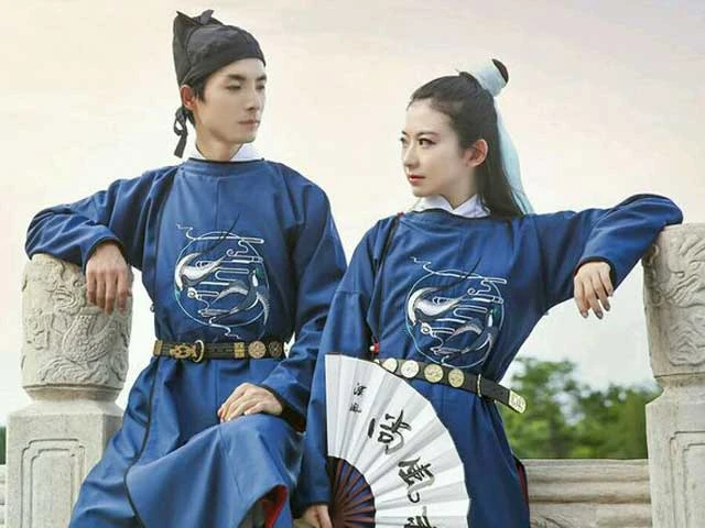 hanfu round neck robe