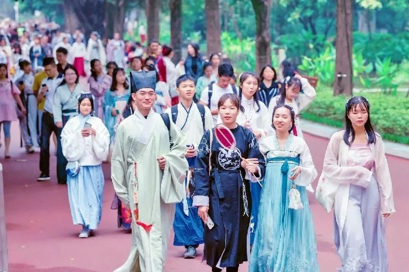 what is modern hanfu