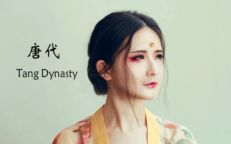 How did the Tang Dynasty Hanfu Clothing Develop and Prosper?