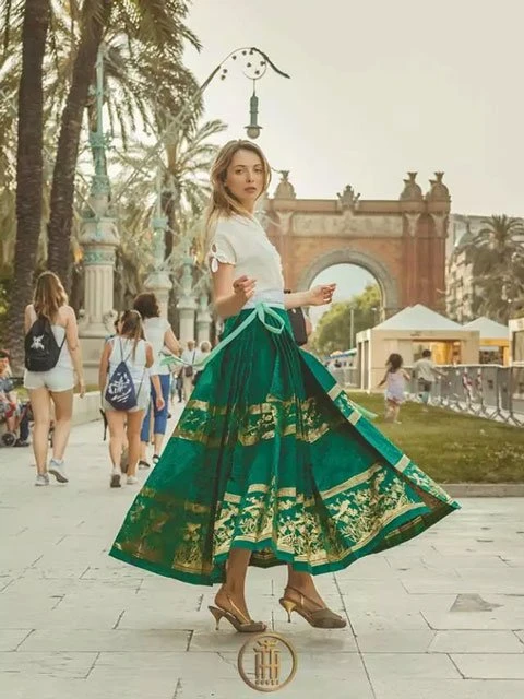 Hanfu Fashion Street Photo in Barcelona