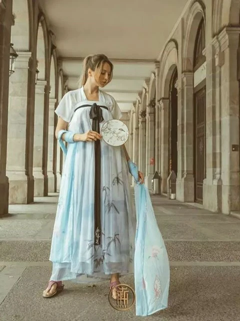 Hanfu Fashion Street Photo in Barcelona
