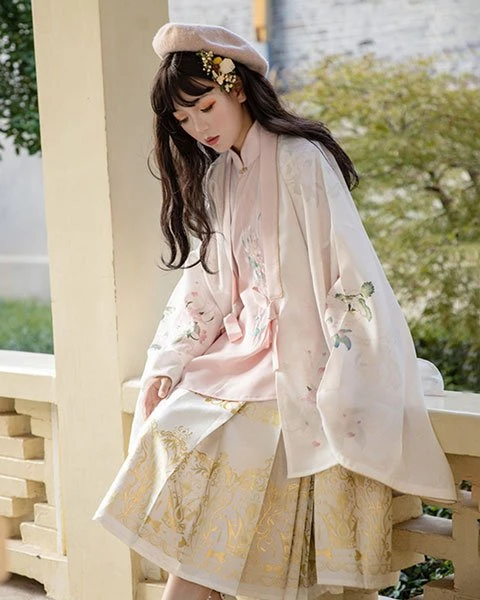 How to Choose Modern Hanfu Style for a Date?