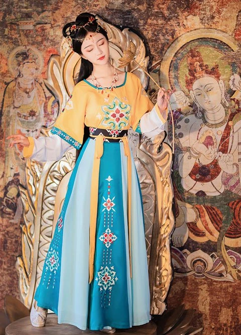 How to Choose a Slim Hanfu?
