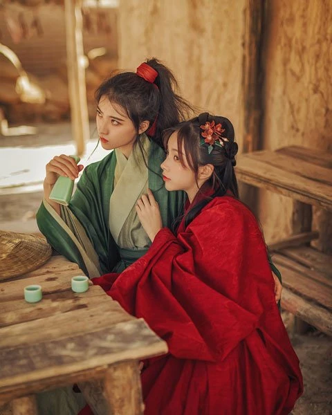 The Revival of Hanfu Never Stopped