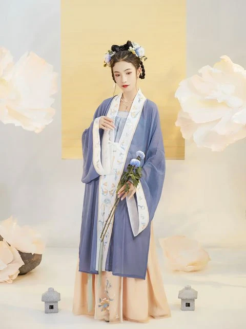 Chinese Girls Hanfu Style Suitable for Spring
