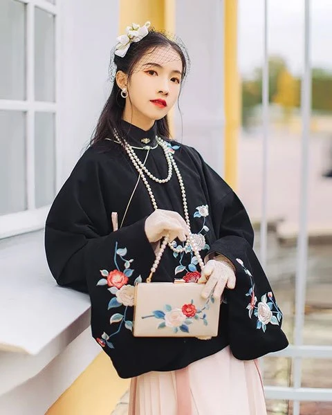 Chinese Girls Hanfu Style Suitable for Spring