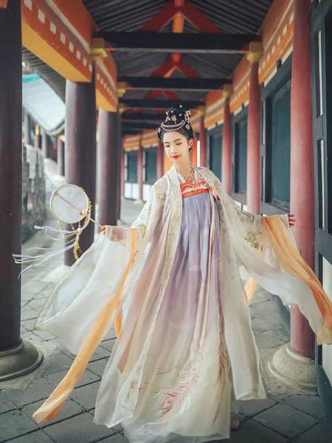 Chinese Girls Hanfu Style Suitable for Spring