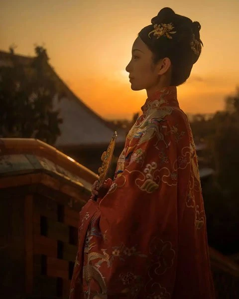 Classical Chinese Hanfu & The Summer Palace