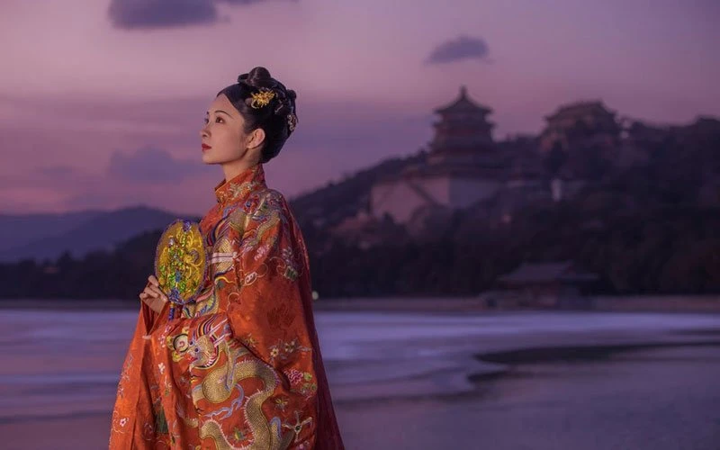 Classical Chinese Hanfu & The Summer Palace