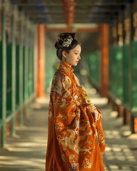 Classical Chinese Hanfu & The Summer Palace