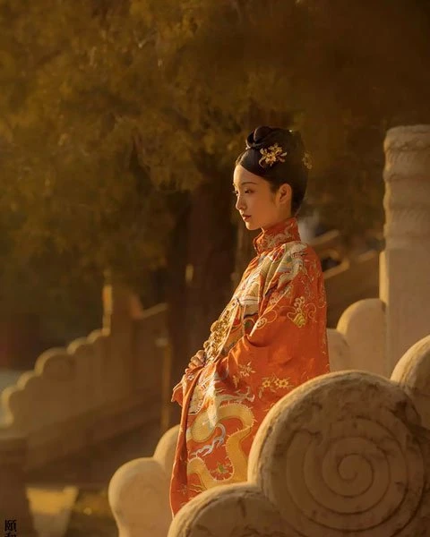 Classical Chinese Hanfu & The Summer Palace