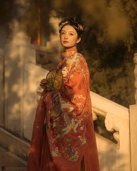 Classical Chinese Hanfu & The Summer Palace