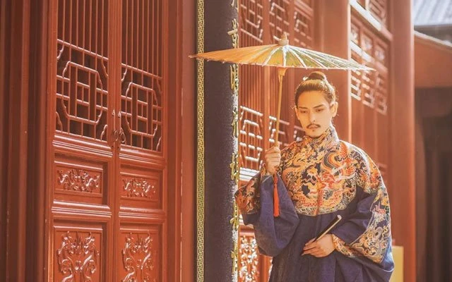 Feiyu Robe - Cool Chinese Boy Clothes