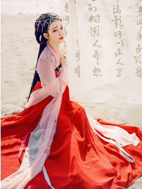 How to Choose Your First Hanfu Dress
