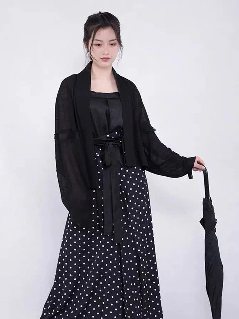 Han’s Costume Time When Genuine Classics Meet Fashion(1)